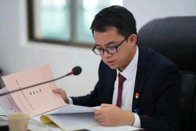 90后镇党委书记陈江被查，27岁任职当地市委组织部